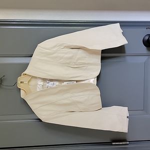 White House Black Market, Size 8, Cream, Leather